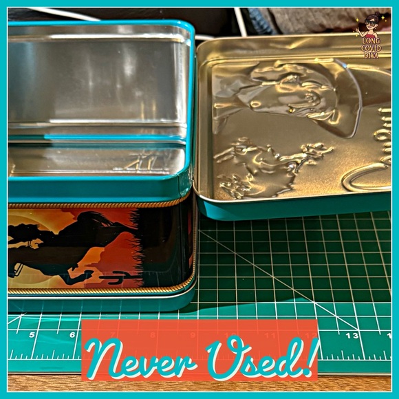 🤠NWOT/Archie McPhee Cowgirl Lunchbox Purse/Embossed Metal/Charm/8.5”W 7”H 4”D - Picture 13 of 17